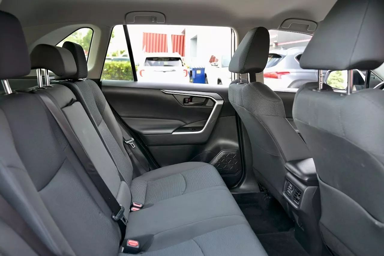2022 Toyota RAV4 LE Sport Utility 4D Doral FL
