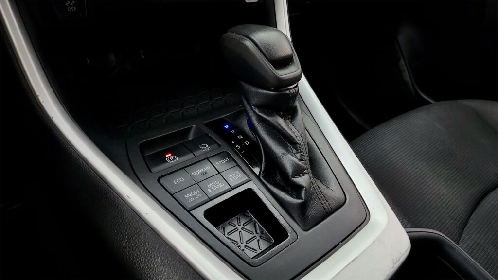 2022 Toyota RAV4 LE Laurel MD