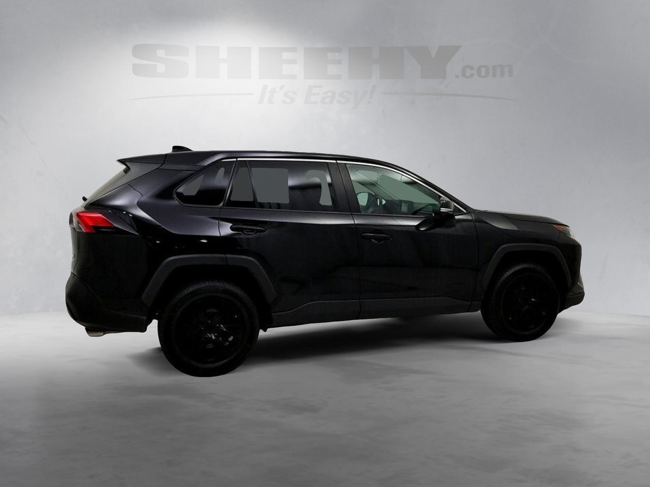 2022 Toyota RAV4 LE Laurel MD