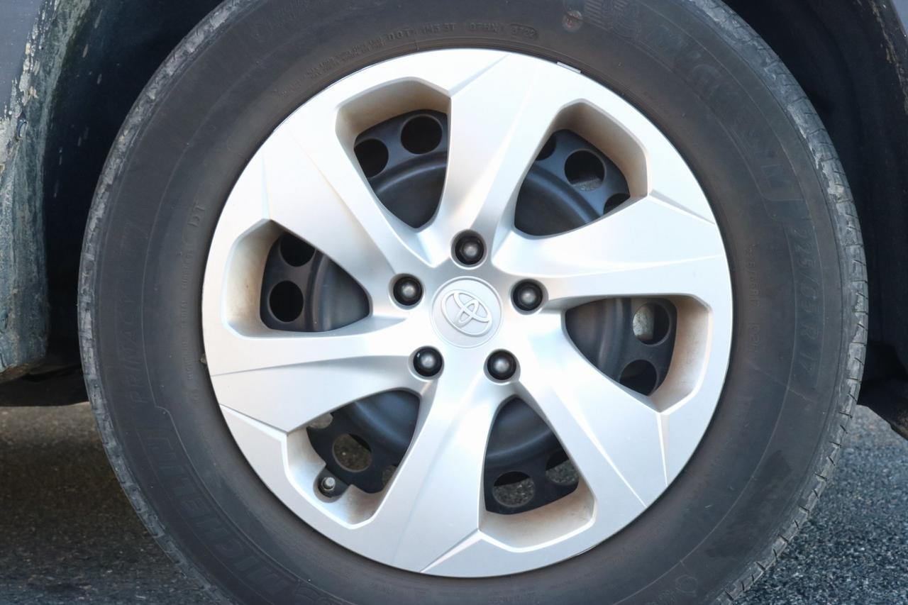 2022 Toyota RAV4 LE Fredericksburg VA