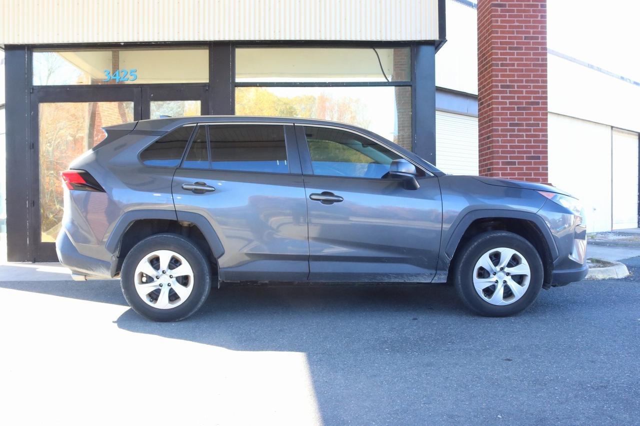 2022 Toyota RAV4 LE Fredericksburg VA