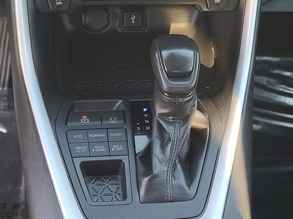 2022 Toyota RAV4 LE Springfield VA