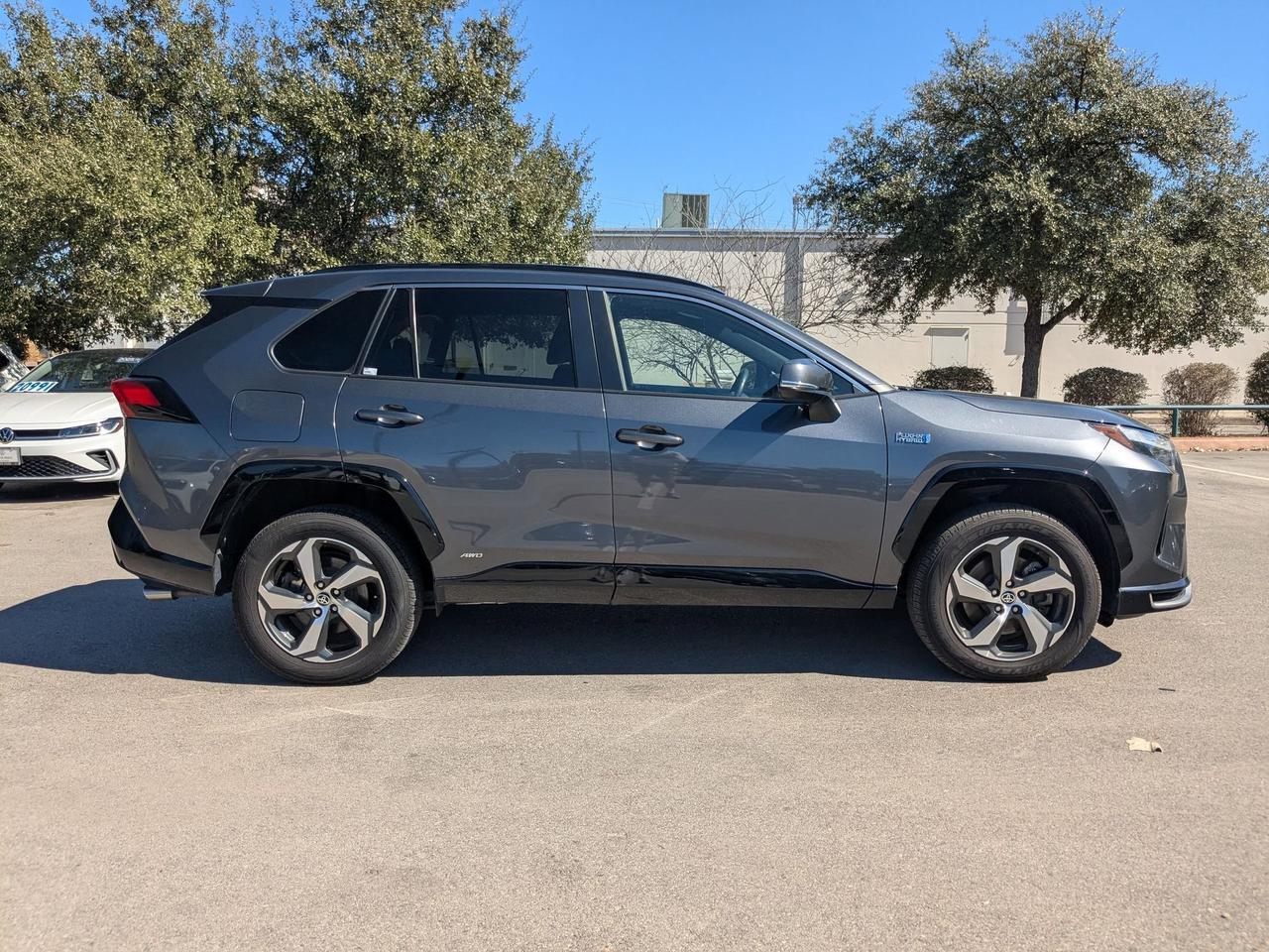 2022 Toyota RAV4 Prime SE