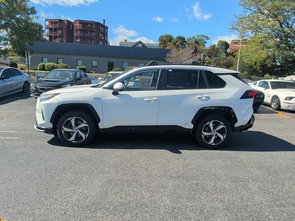 2022 Toyota RAV4 Prime SE