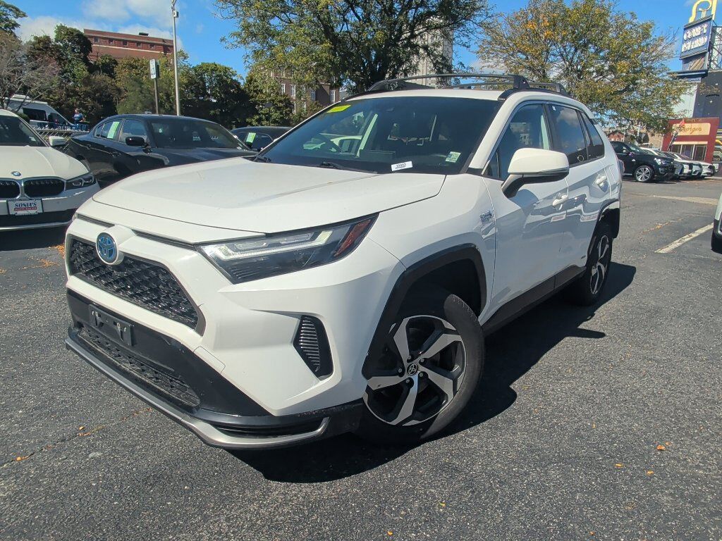 2022 Toyota RAV4 Prime SE
