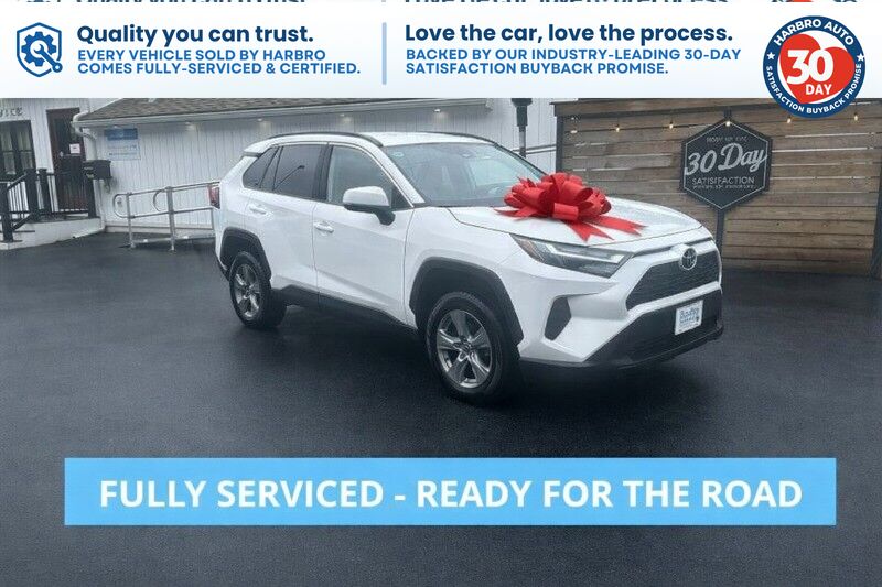2022 Toyota RAV4 XLE - 1 OWNER - LOW MILES