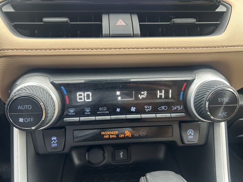 2022 Toyota RAV4 XLE - 1 OWNER - LOW MILES Webster MA