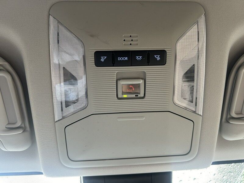 2022 Toyota RAV4 XLE - 1 OWNER - LOW MILES Webster MA