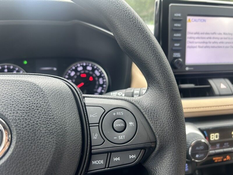 2022 Toyota RAV4 XLE - 1 OWNER - LOW MILES Webster MA