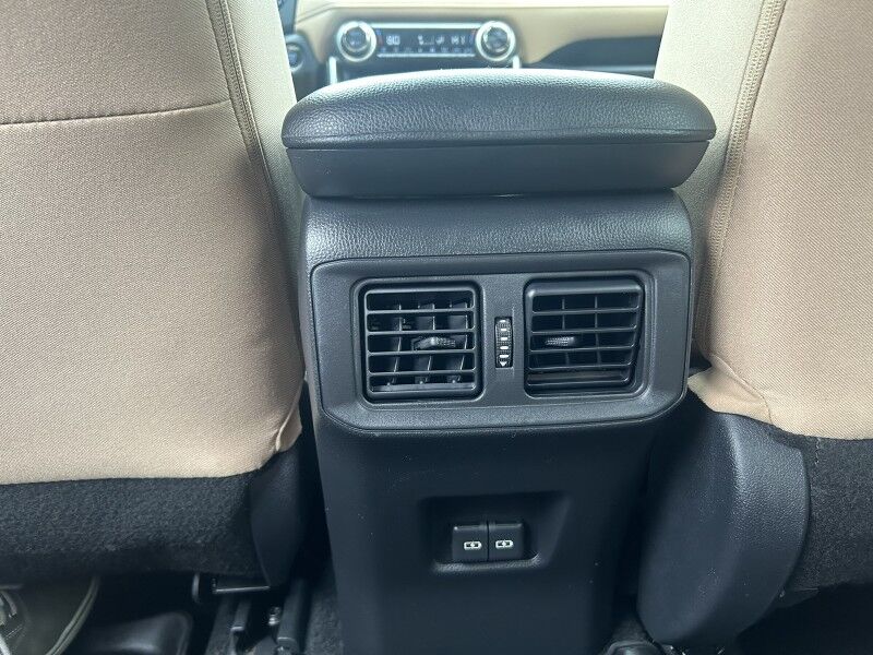 2022 Toyota RAV4 XLE - 1 OWNER - LOW MILES Webster MA