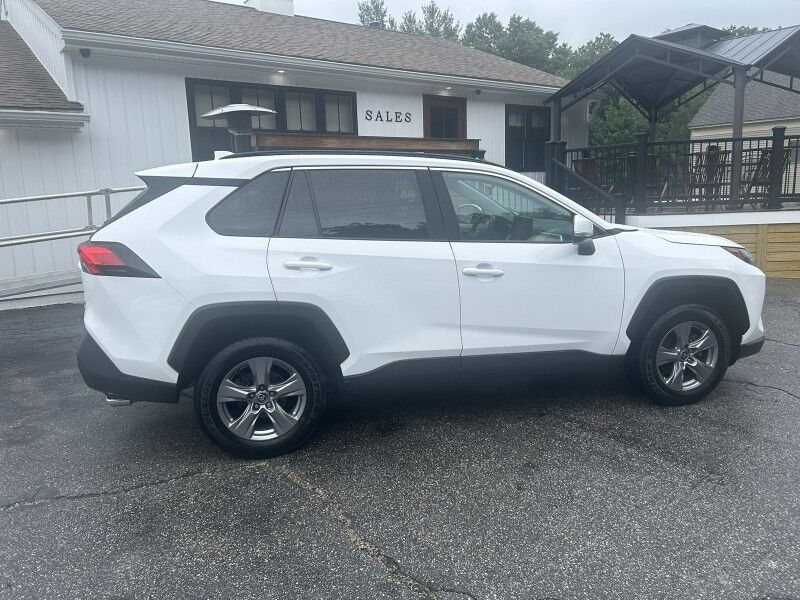 2022 Toyota RAV4 XLE - 1 OWNER - LOW MILES Webster MA