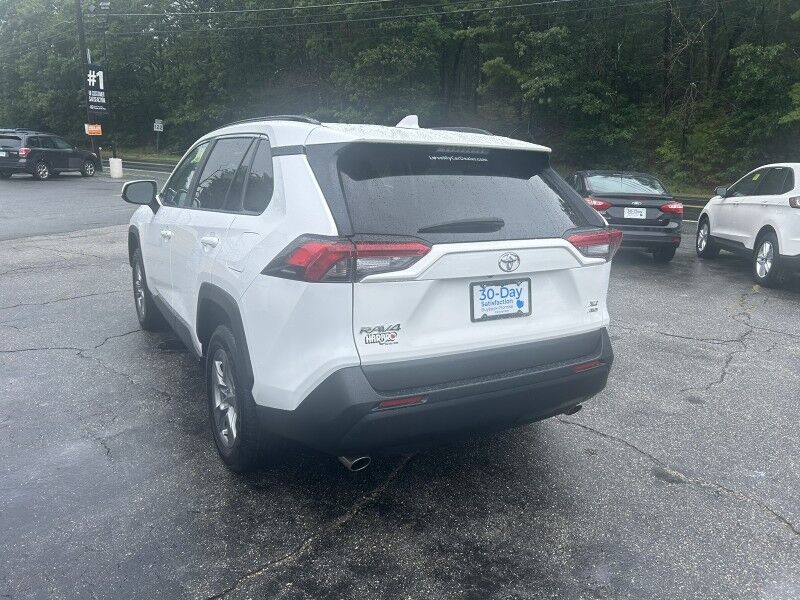 2022 Toyota RAV4 XLE - 1 OWNER - LOW MILES Webster MA