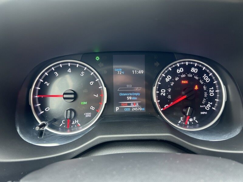 2022 Toyota RAV4 XLE - 1 OWNER - LOW MILES Webster MA