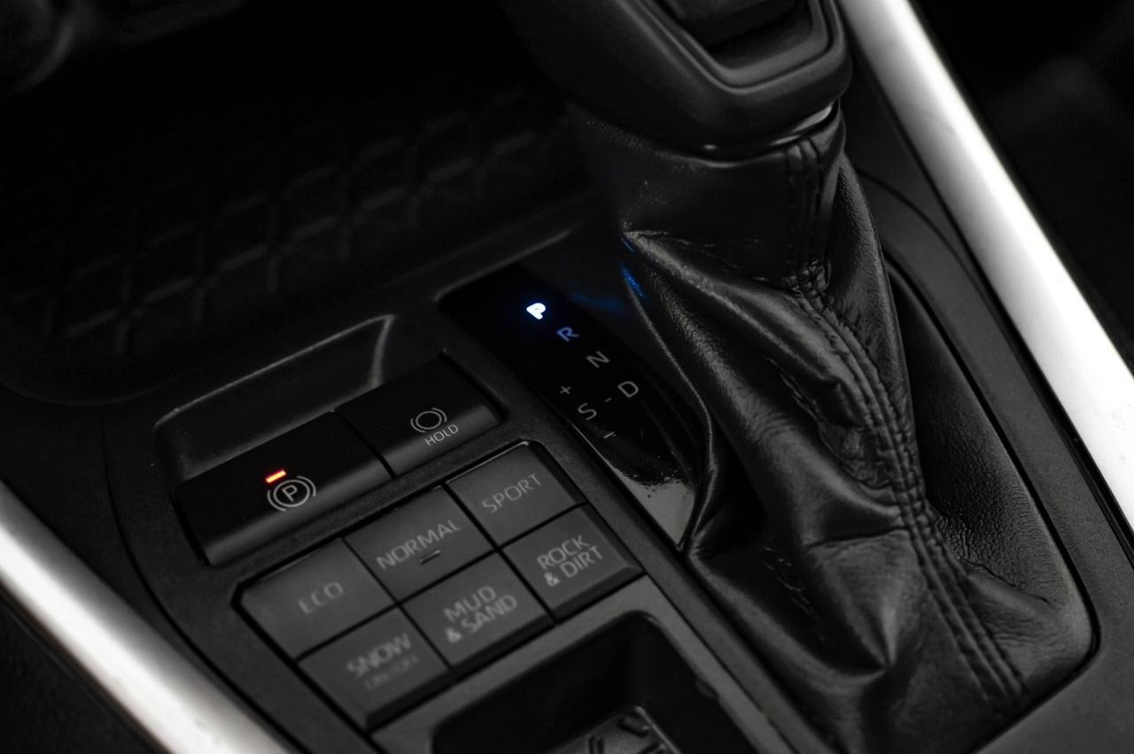 2022 Toyota RAV4 XLE AWD TOYOTA SAFETY SENSE BLIND SPOT LANE DEPARTURE PRE COLLISION SYSTEM REAR CAMERA Carrollton TX