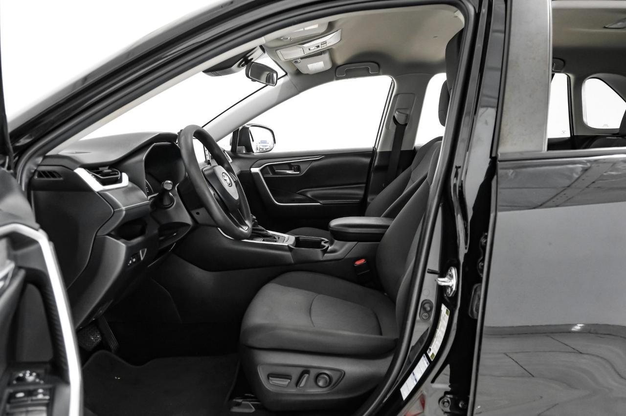 2022 Toyota RAV4 XLE AWD TOYOTA SAFETY SENSE BLIND SPOT LANE DEPARTURE PRE COLLISION SYSTEM REAR CAMERA Carrollton TX