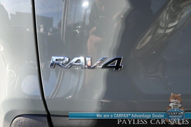 2022 Toyota RAV4 XLE / AWD / Weather & Convenience Pkg / Heated Cloth Seats & Steering Wheel / Sunroof / Adaptive Cruise / Lane Departure & Blind Spot Alert / Apple CarPlay & Android Auto / Luggage Rack / 33 MPG / 1-Owner Anchorage AK