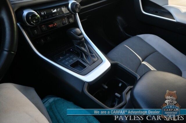 2022 Toyota RAV4 XLE / AWD / Weather & Convenience Pkg / Heated Cloth Seats & Steering Wheel / Sunroof / Adaptive Cruise / Lane Departure & Blind Spot Alert / Apple CarPlay & Android Auto / Luggage Rack / 33 MPG / 1-Owner Anchorage AK