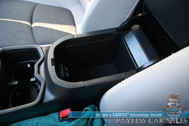 2022 Toyota RAV4 XLE / AWD / Weather & Convenience Pkg / Heated Cloth Seats & Steering Wheel / Sunroof / Adaptive Cruise / Lane Departure & Blind Spot Alert / Apple CarPlay & Android Auto / Luggage Rack / 33 MPG / 1-Owner Anchorage AK