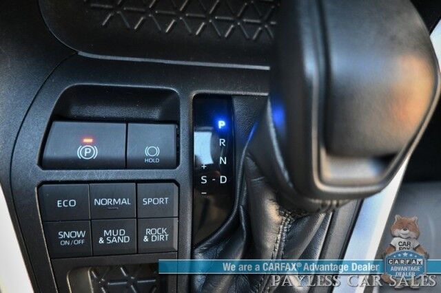 2022 Toyota RAV4 XLE / AWD / Weather & Convenience Pkg / Heated Cloth Seats & Steering Wheel / Sunroof / Adaptive Cruise / Lane Departure & Blind Spot Alert / Apple CarPlay & Android Auto / Luggage Rack / 33 MPG / 1-Owner Anchorage AK