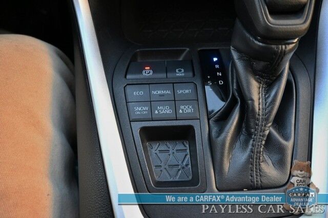 2022 Toyota RAV4 XLE / AWD / Weather & Convenience Pkg / Heated Cloth Seats & Steering Wheel / Sunroof / Adaptive Cruise / Lane Departure & Blind Spot Alert / Apple CarPlay & Android Auto / Luggage Rack / 33 MPG / 1-Owner Anchorage AK