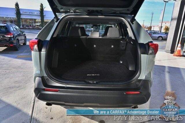 2022 Toyota RAV4 XLE / AWD / Weather & Convenience Pkg / Heated Cloth Seats & Steering Wheel / Sunroof / Adaptive Cruise / Lane Departure & Blind Spot Alert / Apple CarPlay & Android Auto / Luggage Rack / 33 MPG / 1-Owner Anchorage AK