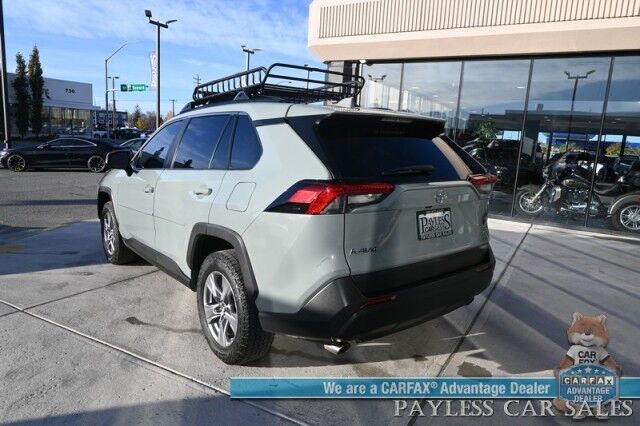 2022 Toyota RAV4 XLE / AWD / Weather & Convenience Pkg / Heated Cloth Seats & Steering Wheel / Sunroof / Adaptive Cruise / Lane Departure & Blind Spot Alert / Apple CarPlay & Android Auto / Luggage Rack / 33 MPG / 1-Owner Anchorage AK