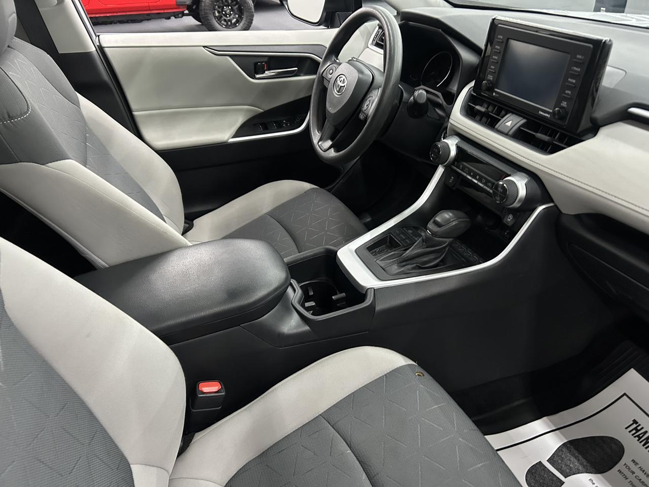 2022 Toyota RAV4 XLE FWD Benwood WV