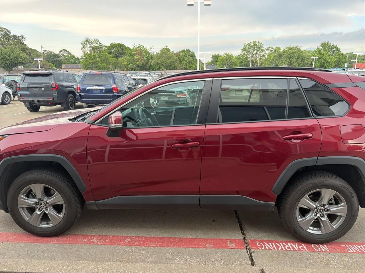 2022 Toyota RAV4 XLE Hurst TX