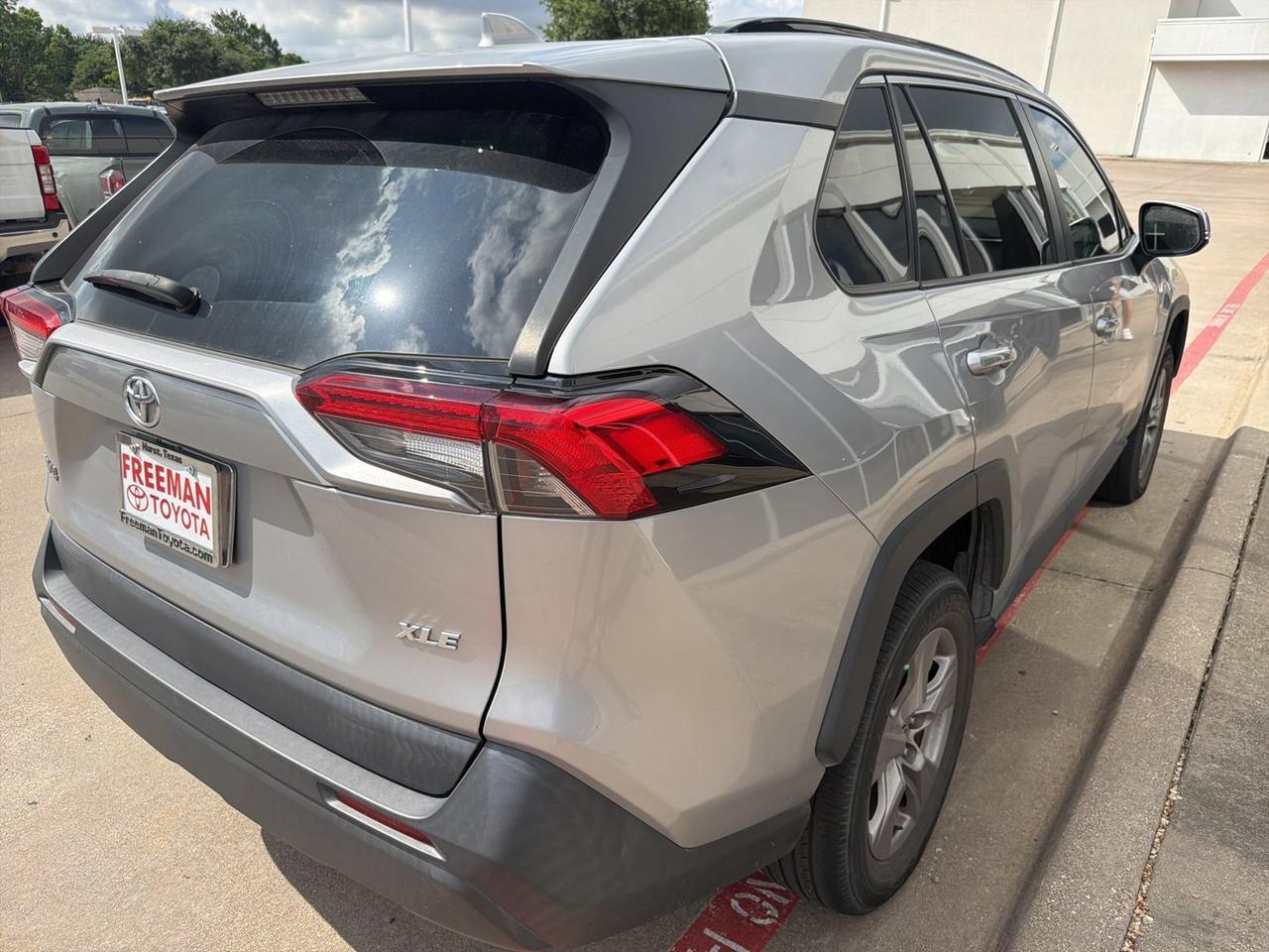 2022 Toyota RAV4 XLE Hurst TX