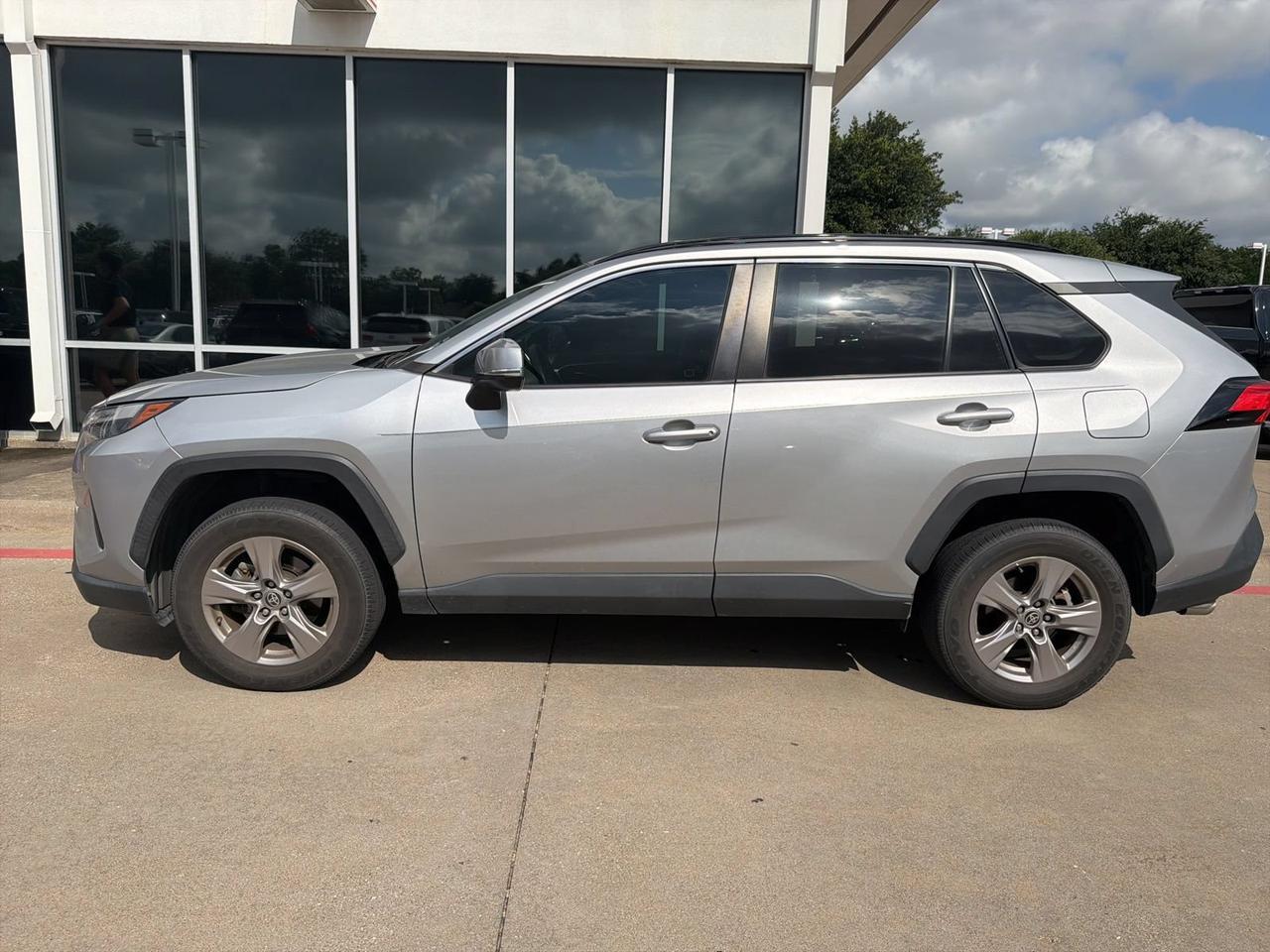 2022 Toyota RAV4 XLE Hurst TX