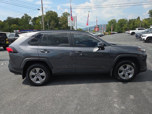 2022 Toyota RAV4 XLE HAMBURG PA