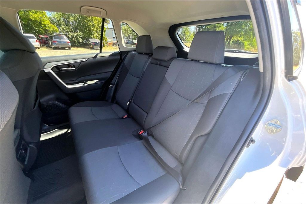 2022 Toyota RAV4 XLE OR