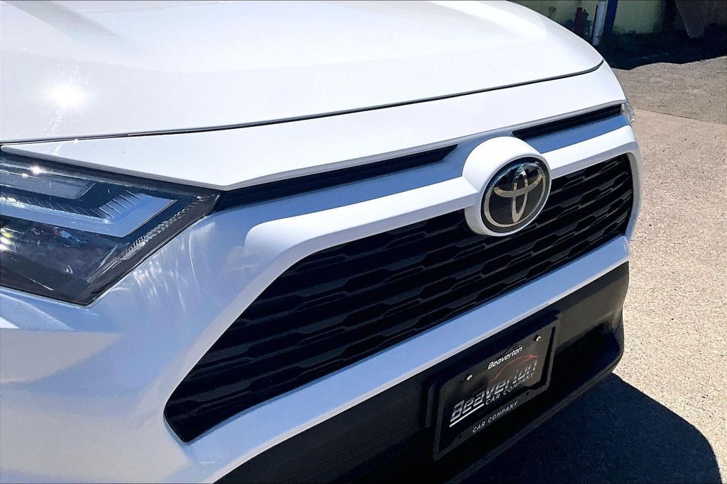 2022 Toyota RAV4 XLE OR