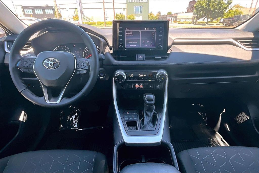 2022 Toyota RAV4 XLE OR