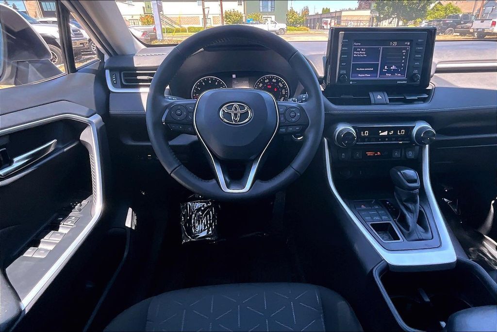 2022 Toyota RAV4 XLE OR