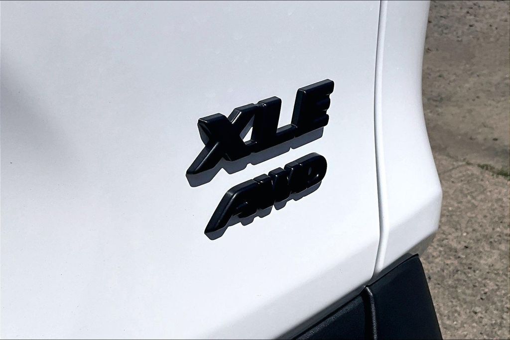 2022 Toyota RAV4 XLE OR