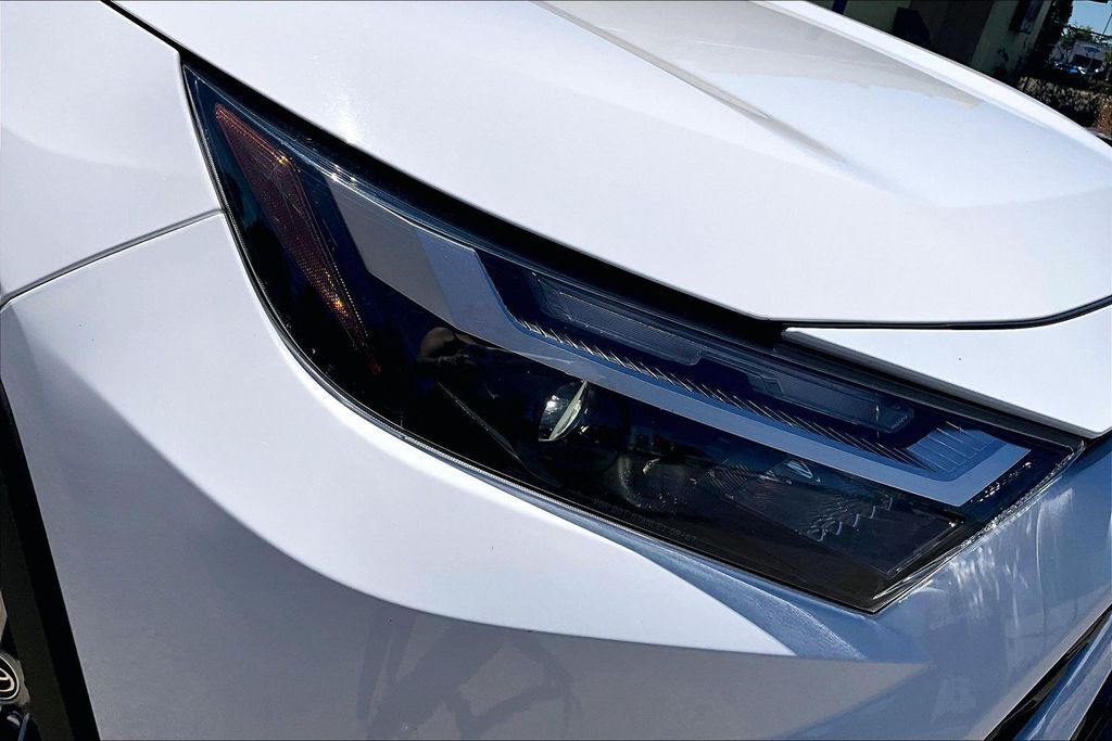 2022 Toyota RAV4 XLE OR