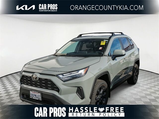 2022 Toyota RAV4 XLE