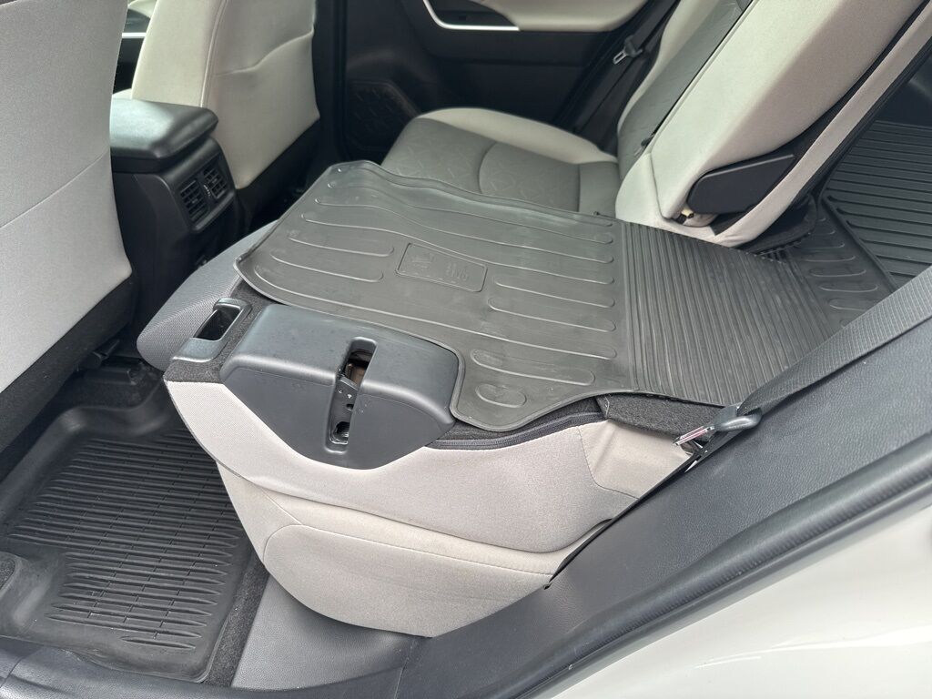2022 Toyota RAV4 XLE Mount Joy PA