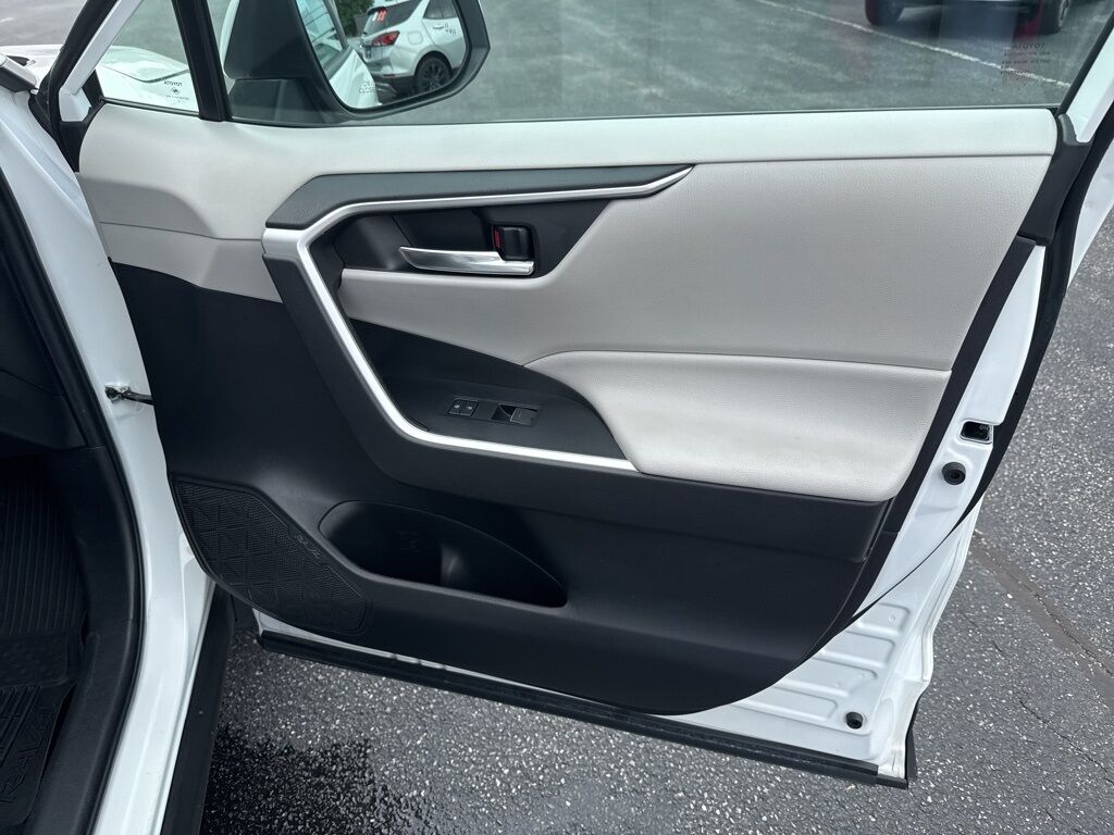 2022 Toyota RAV4 XLE Mount Joy PA