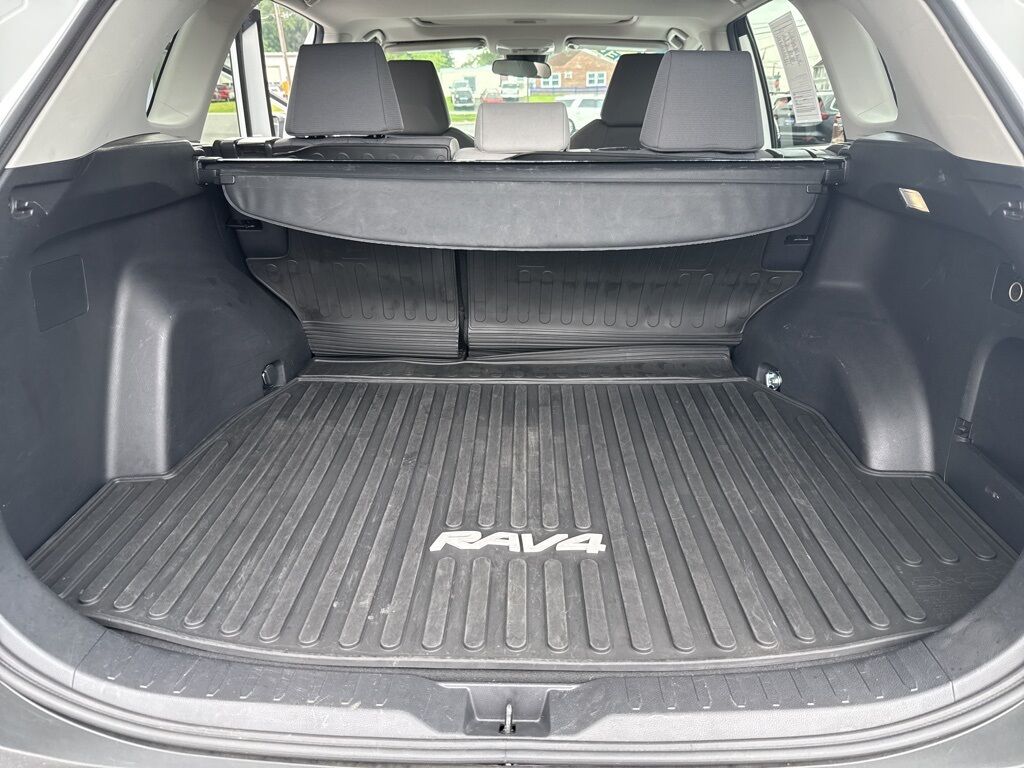 2022 Toyota RAV4 XLE Mount Joy PA
