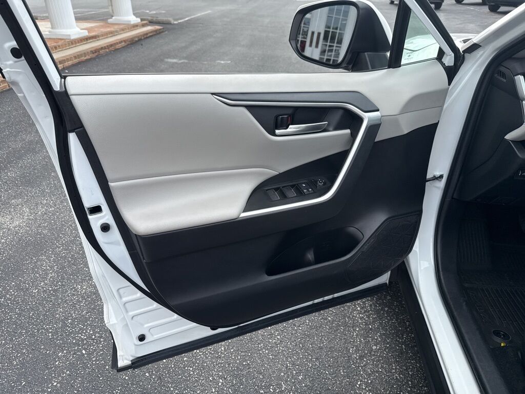 2022 Toyota RAV4 XLE Mount Joy PA