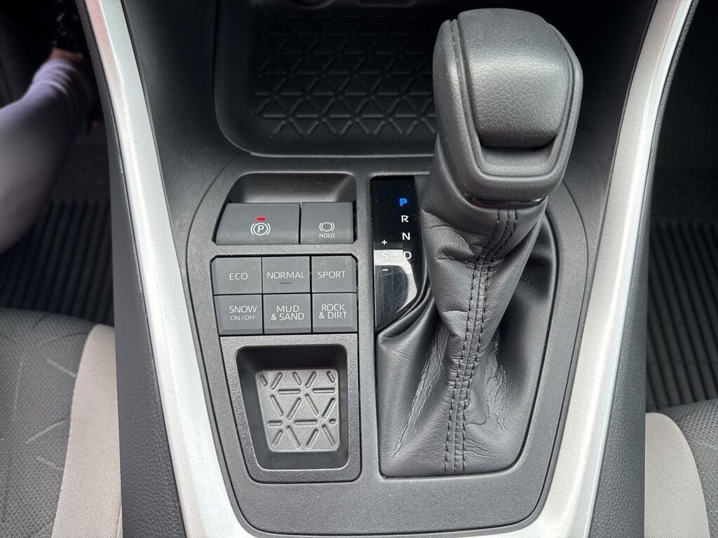 2022 Toyota RAV4 XLE Mount Joy PA