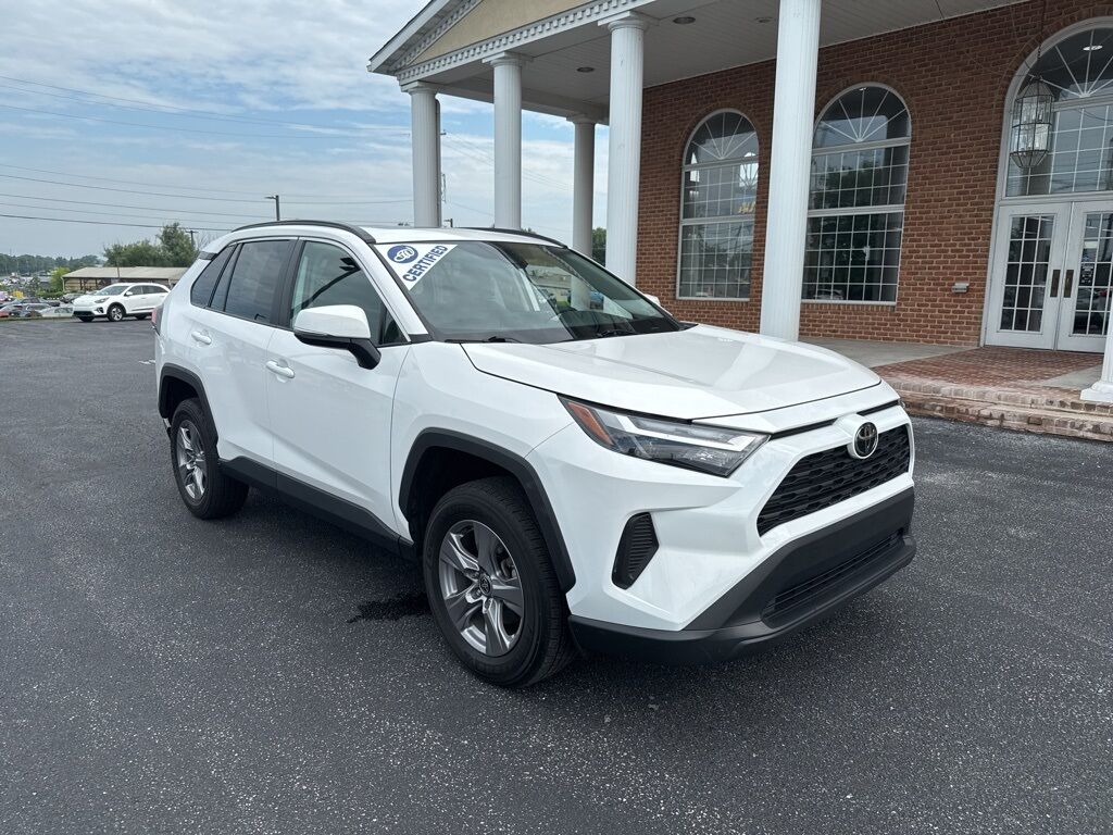 2022 Toyota RAV4 XLE Mount Joy PA