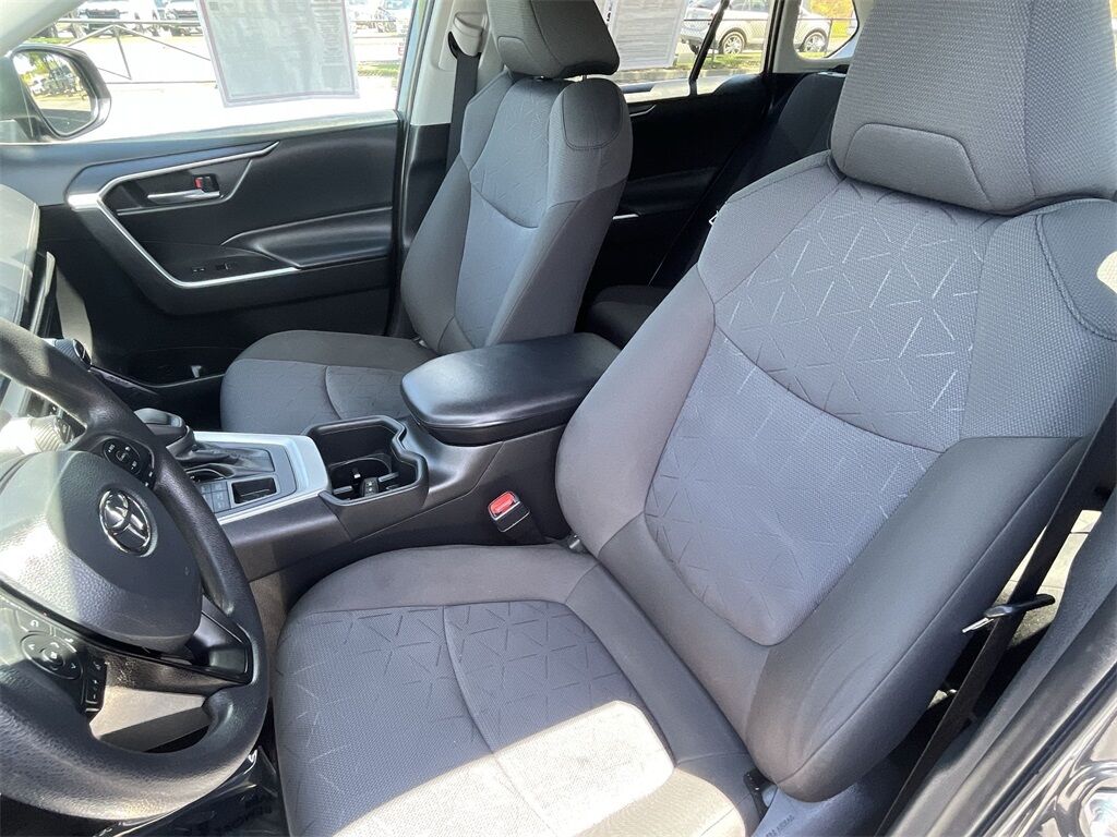 2022 Toyota RAV4 XLE Petaluma CA