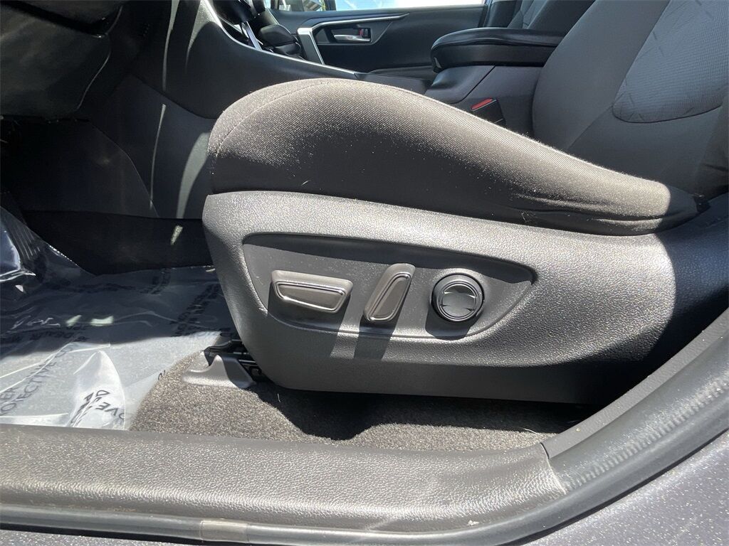 2022 Toyota RAV4 XLE Petaluma CA