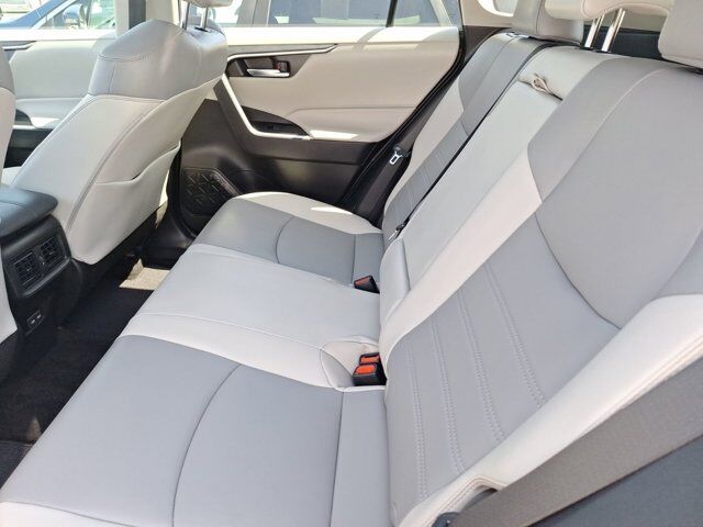 2022 Toyota RAV4 XLE Premium Hurst TX