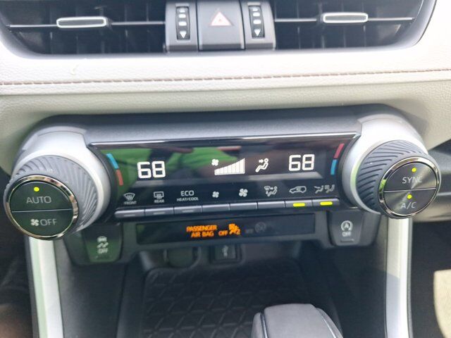 2022 Toyota RAV4 XLE Premium Hurst TX