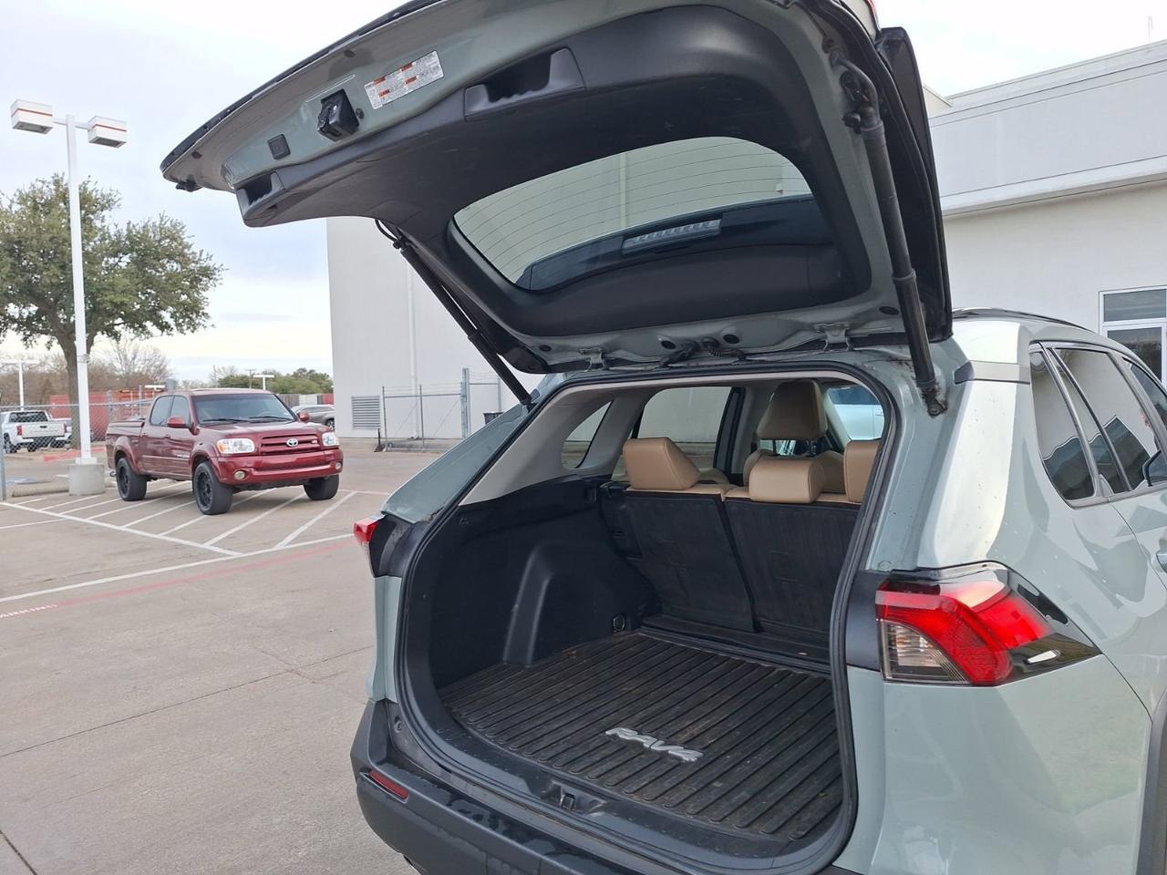 2022 Toyota RAV4 XLE Premium Hurst TX