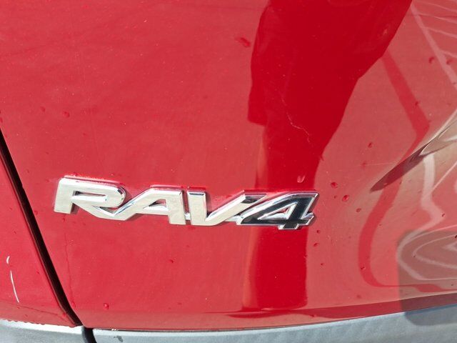2022 Toyota RAV4 XLE Premium Hurst TX
